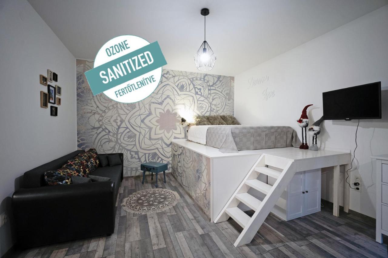 Standard Apartment By Hi5 -Akacfa 57 Budapest Ngoại thất bức ảnh