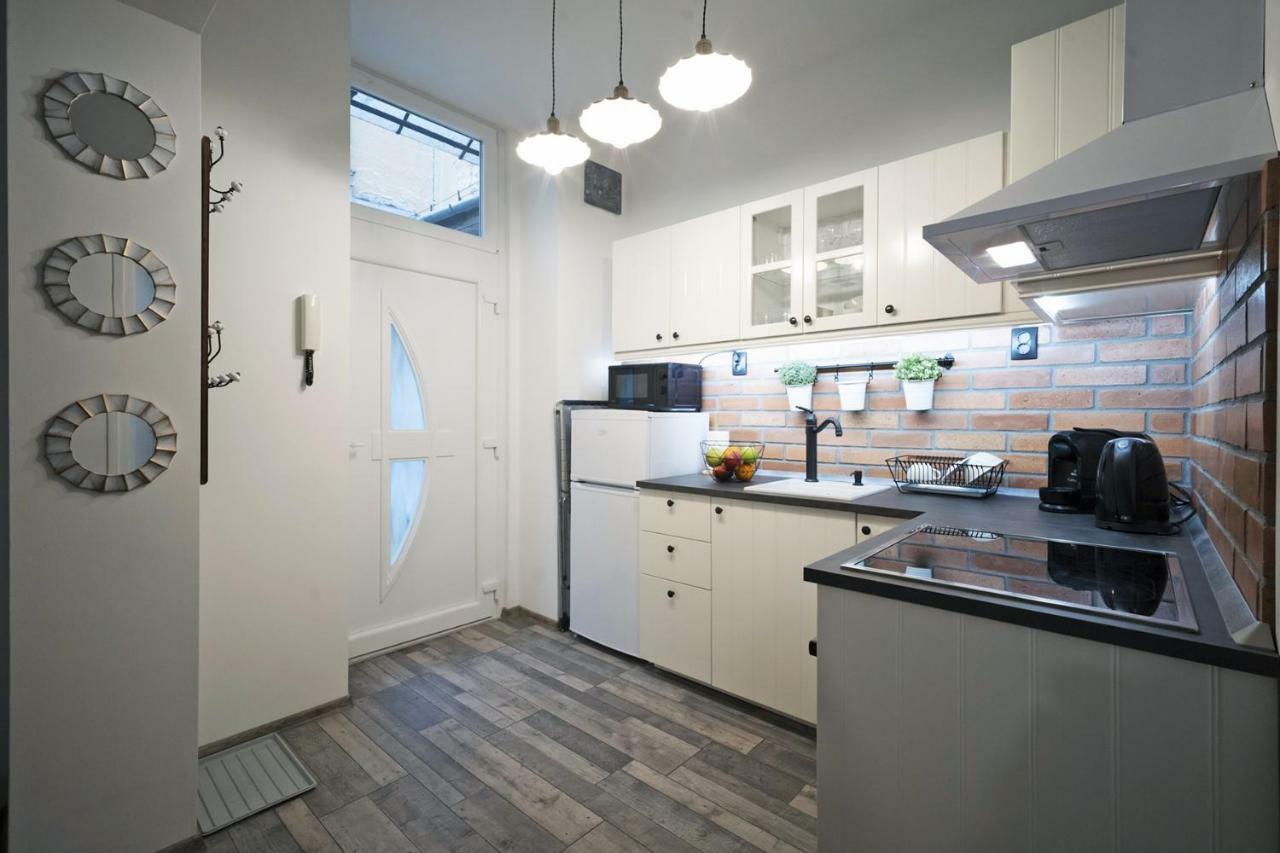 Standard Apartment By Hi5 -Akacfa 57 Budapest Ngoại thất bức ảnh